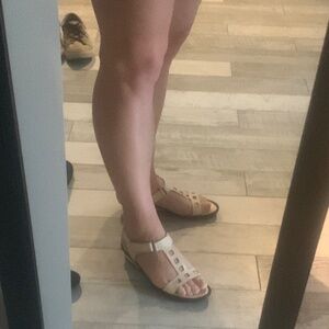 1 pair Rockport Genuine Leather Ivory Flats Wide Strap Open Women’s Toes